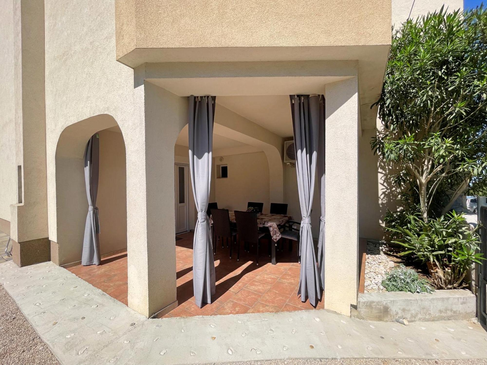 Apartment Butkovic Šilo Εξωτερικό φωτογραφία